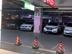 -大宁国际商业广场-地下停车库