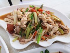 -覃记海鲜美食餐厅