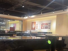 -柏斯音乐艺术中心·钢琴·吉他(上音店)