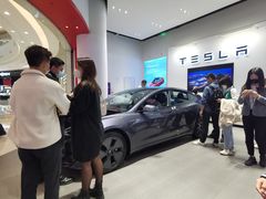 -TESLA 特斯拉(广州天环广场体验店)