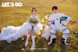 -至臻微拉婚纱摄影