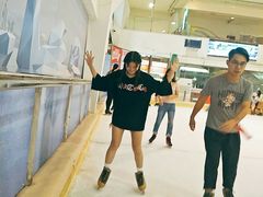 -正佳冰河湾真冰滑冰场