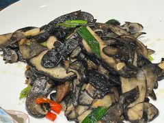 -乡村馕坑肉·烧烤·新疆菜·本地人更爱吃(阿勒泰首店)