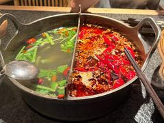 -三出山火锅(南京万象天地店)
