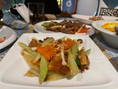 芥兰炒脆猪肉-食肆&Fourteen(武林夜市店)