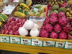 -三亚新鸿港水果一级批发市场