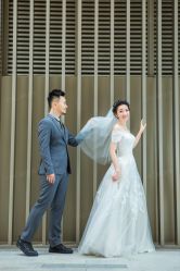 -现代经典婚纱摄影