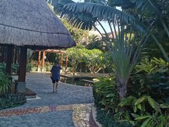 -三亚湾海居铂尔曼度假酒店