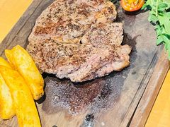 -LENBACH兰巴赫西餐啤酒坊(大连东港店)