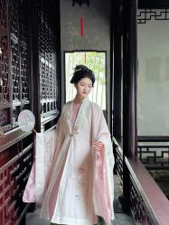 -一揽芳华汉服旗袍体验馆(拙政园店)