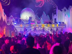 -七彩云南欢乐世界