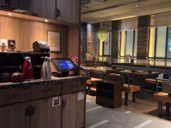 -湊湊火锅·茶憩(南京东路悦荟店)