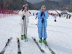 -亚布力新体委滑雪场