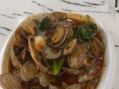 -凤凰路何眼镜香辣蟹(花果园店)
