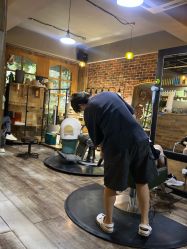 -青木造型HAIR·あおき髪を刈る潮人店