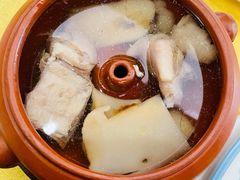 原汁男搂妹汽锅鸡-蝴蝶泉宾馆-中餐厅
