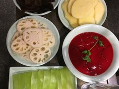 -红九格老火锅(三峡广场店)