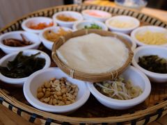 -包整·丝娃娃(一览甲秀楼风景店)