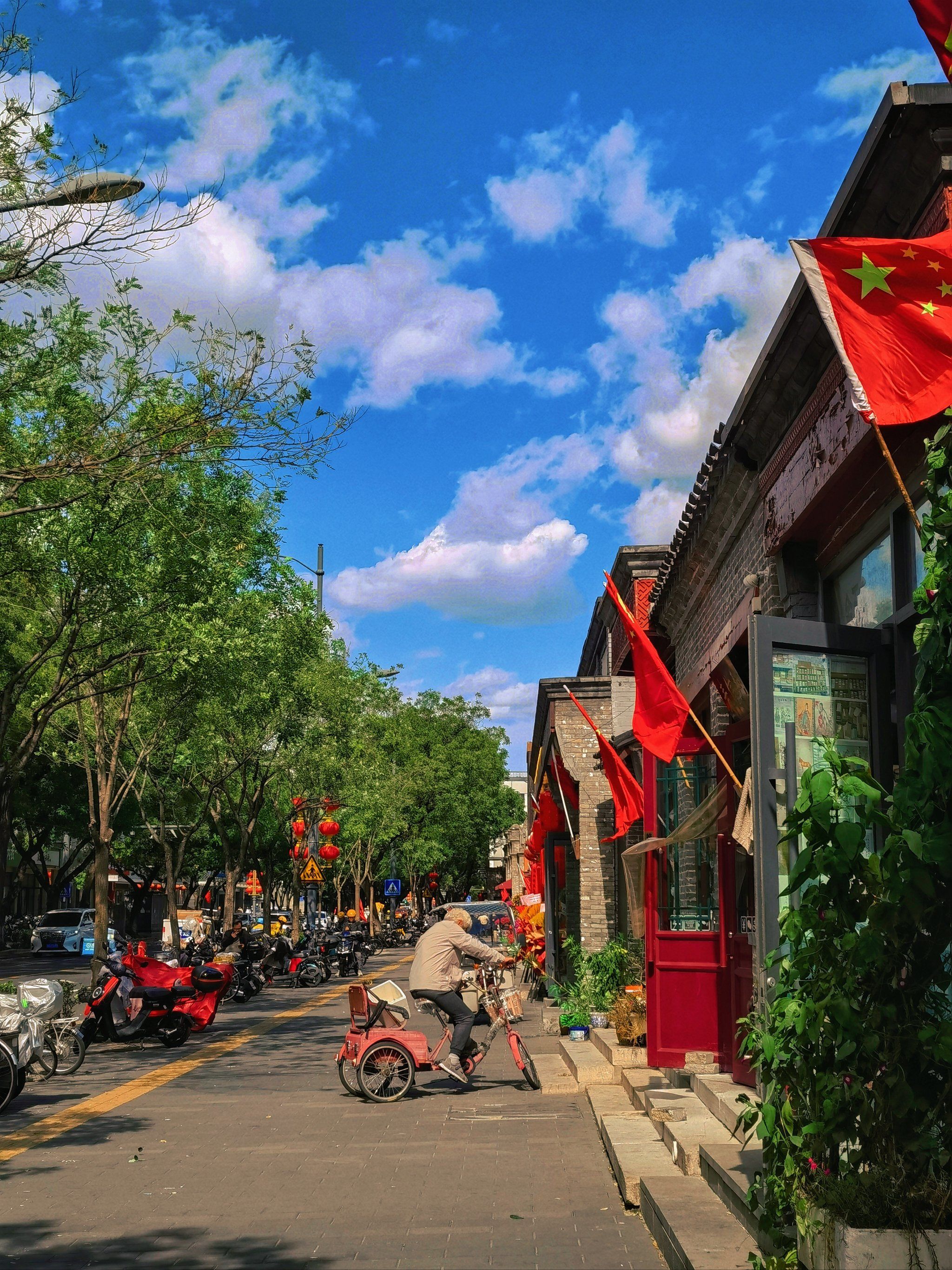 暴走15000步!逛吃打卡胡同里的中国红🇨