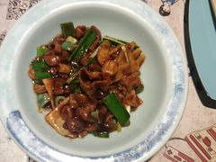 腊八蒜烧肥肠-局气 烤鸭·北京菜(光华路店)