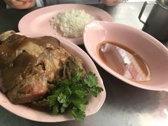 -Kha Mu Charoensang(Silom)