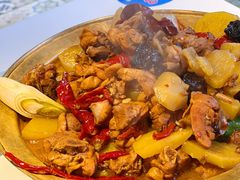 天山乌梅大盘鸡-疆遇·新新新新的新疆菜(万达店)