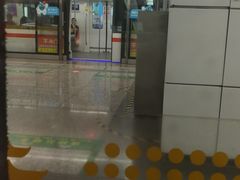 -建设三路(地铁站)