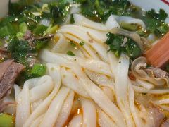 -小椒羊.羊肉粉 龙虾 羊肉串(新地旗舰店)