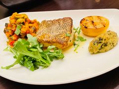 -卡佩罗意大利餐厅及酒吧Al Cappello Trattoria