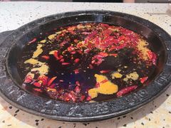 -红九格老火锅(三峡广场店)