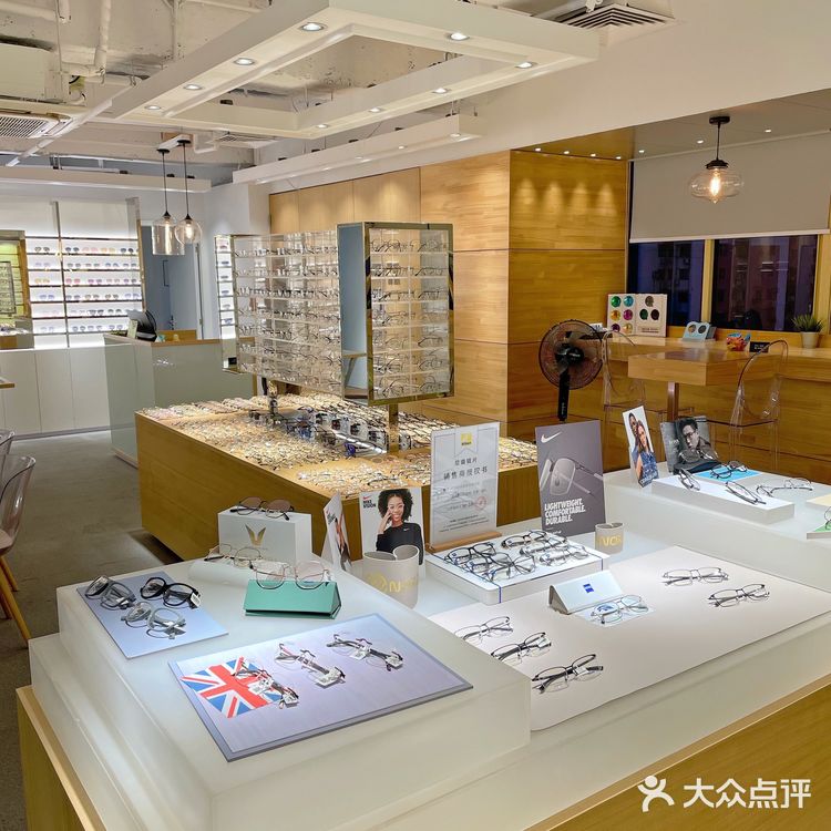 今天0元眼镜架还免费喝了个高空下午茶欣赏夜景!