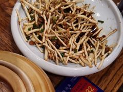 -亮欢寨酸汤鱼(沙冲路店)