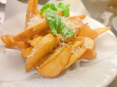 -卡普里披萨·牛扒·下午茶