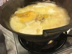 -鲜入围煮花胶鸡海鲜火锅