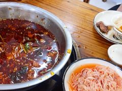 -周良天山牛杂城(天山路总店)