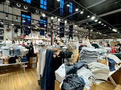 -Brandy Melville
