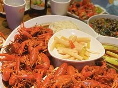 -龙巢盱眙龙虾·牛蛙·烧烤宵夜(八卦岭店)