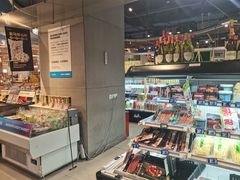 -盒马鲜生(丁香国际店)