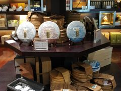 -七彩云南庆沣祥茶庄(金融街店)