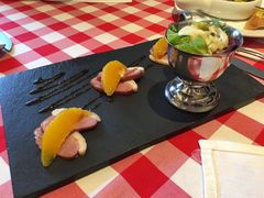 烟熏鸭胸橙味什锦蔬菜沙拉-卡本妮法餐厅·北京和平宾馆
