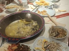 -何师傅美蛙鱼头(汉街店)