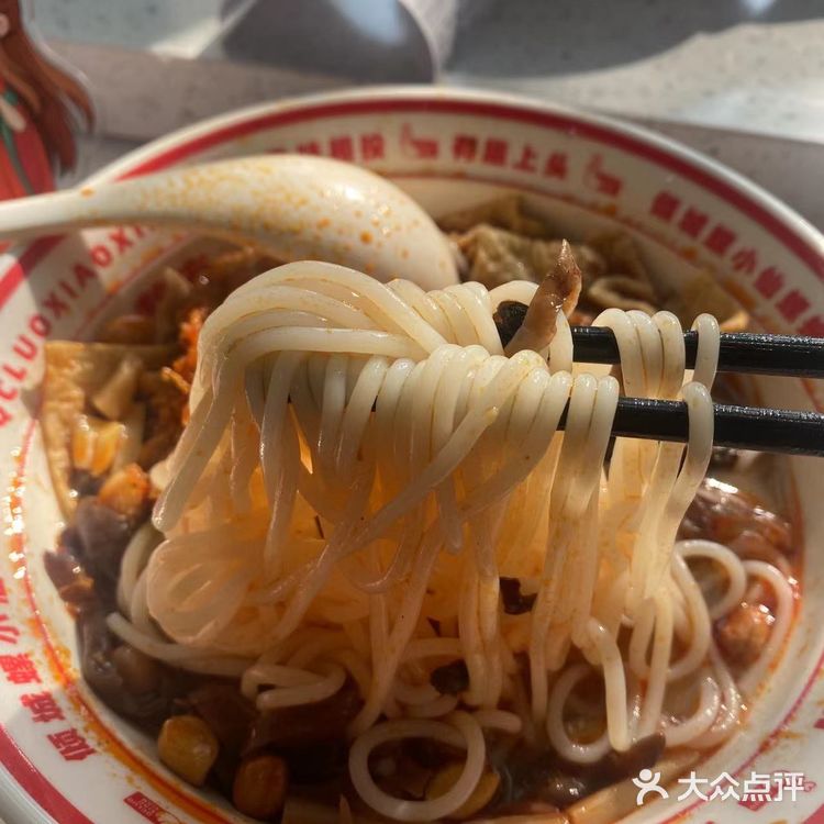 这家螺狮粉我可以吃一辈子 这家螺狮粉店真的是太绝了