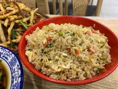 -江城燕子大排档(江汉路步行街店)