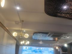 -辣盆盆麻辣小龙虾(哈尔滨总店)
