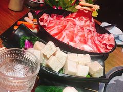 -三人行骨头王火锅(长寿店)