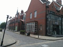 -钟书阁(松江泰晤士小镇店)