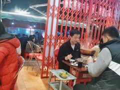 等位区-沙胆彪炭炉牛杂煲(成都玉林店)