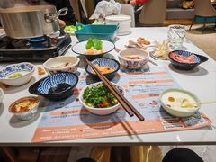 -金马门国际美食百汇(珞喻路店)