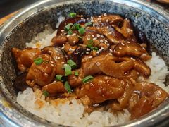 照烧鸡腿饭-明洞阿姨·韩式酱蟹烤肉·创意料理(三元桥店)