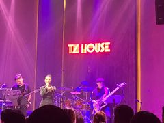 -TZ House音乐现场(来福士中心店)